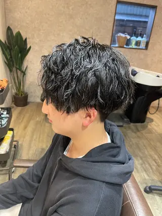 ショート パーマ メンズ 田中 識啓のヘアスタイル
