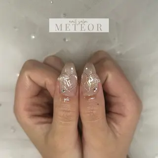 ネイル METEOR💫 staffのネイルデザイン