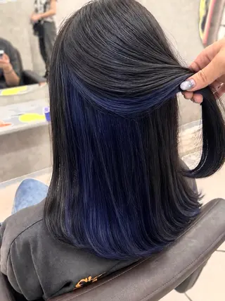 セミロング カラー 澤木 愛美のヘアスタイル