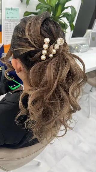 セミロング HairSet Salon Kのヘアスタイル