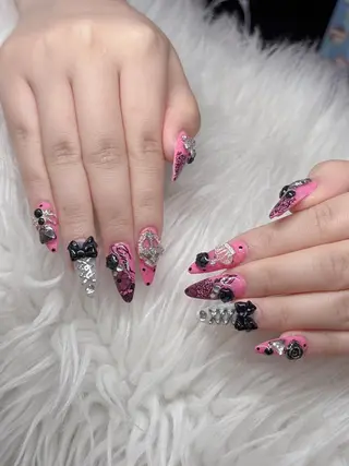 ネイル Lee Nailsのネイルデザイン