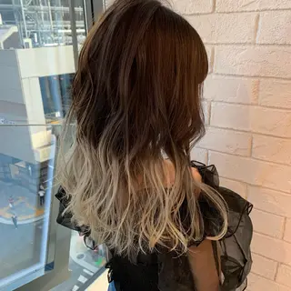 セミロング カラー 韓国レイヤー×艶髪 ハイトーンRyukiのヘアスタイル