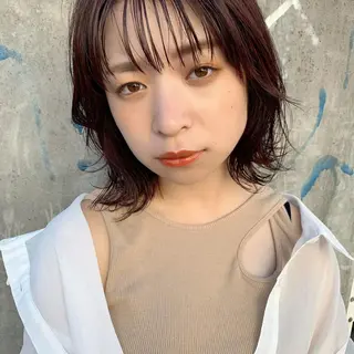 ミディアム カラー 榑松 恵里のヘアスタイル