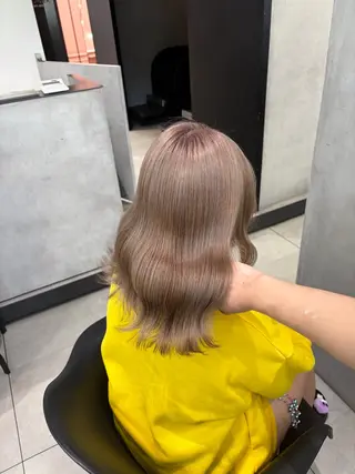 カラー offwhite Nano🪩🧡のヘアスタイル