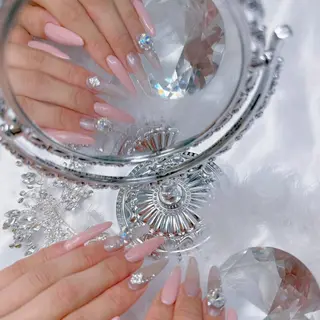 ネイル Romymoon nail帆南☾ ໋のネイルデザイン