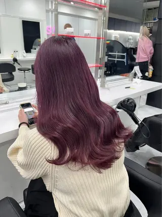 ロング 💗デザインカラー 💗RISA🐰のヘアスタイル