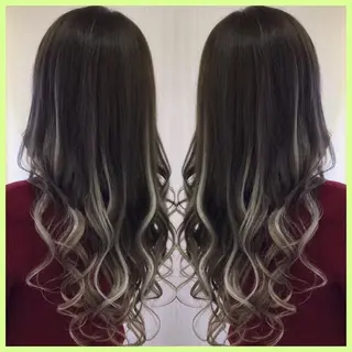 セミロング カラー 🫧あ お🫧 心斎橋のヘアスタイル