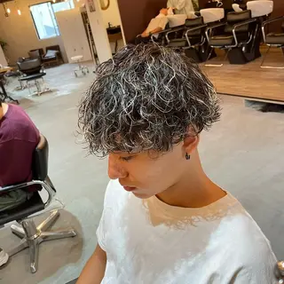ショート カラー パーマ メンズ ツイスパ特化 石川 歳也のヘアスタイル