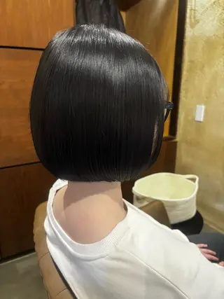 ミディアム 岩瀬 瑠璃子のヘアスタイル