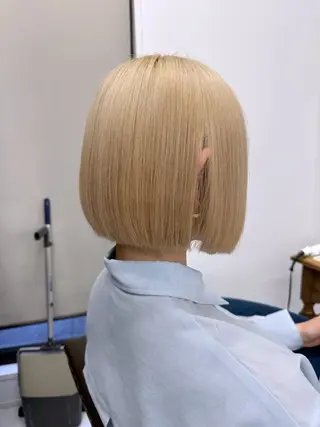 ショート カラー ❤️‍🔥ハイトーン /レイヤー/IORIのヘアスタイル