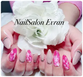 ネイル Nail salon Evranのネイルデザイン