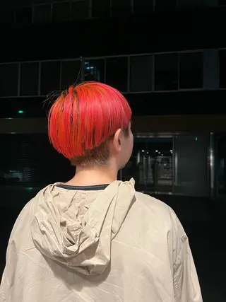ショート カラー COME HAIR カイのヘアスタイル