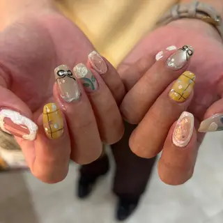 ネイル 栗田 ゆう子のネイルデザイン