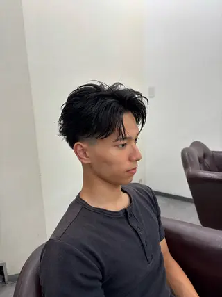 メンズ フェザーパーマメンズ ピンパーマ京都駅前のヘアスタイル