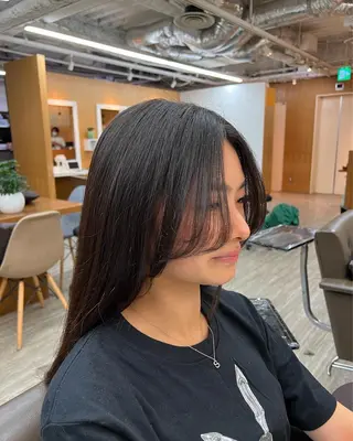 セミロング カラー 透明感カラー/ イルミナカラーヒロキのヘアスタイル