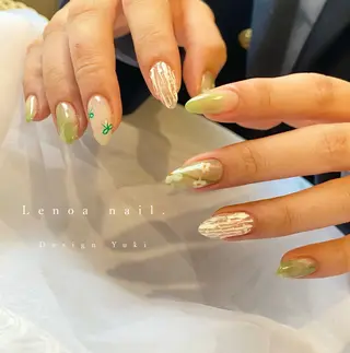 ネイル Tielu Yukiのネイルデザイン