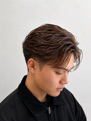 ショート パーマ 吉田吏朱風 曲がる縮毛矯正のヘアスタイル