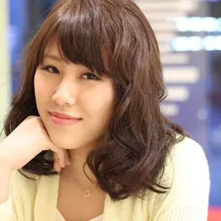 ミディアム セミロング 桐谷 一史のヘアスタイル