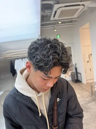 ショート カラー パーマ fifth 児玉達哉 当日予約🙆のヘアスタイル