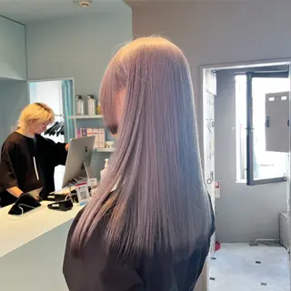セミロング カラー ブリーチカラー 🩵MIZUKIのヘアスタイル