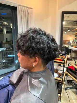 ショート 艶感/レイヤーカット 🌐Taketoのヘアスタイル