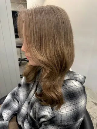 ロング カラー ROSTAR セイゴのヘアスタイル