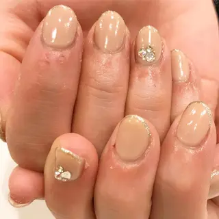 ネイル 板垣 綾乃のネイルデザイン