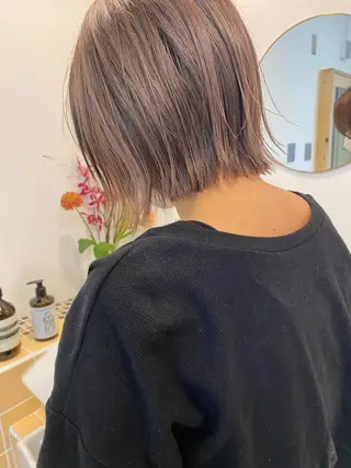 ミディアム カラー 顔周りレイヤーカット ブリーチminamiのヘアスタイル