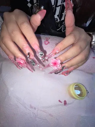 ネイル ayumi‪‪❤︎‬ Betty Nailのネイルデザイン