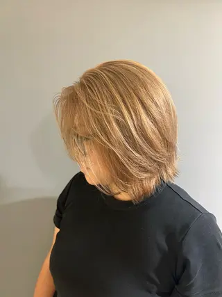 カラー 🌟デザインカラー 久保悠那のヘアスタイル