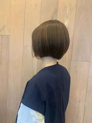 ショート Aya/四条烏丸/ 酸性ストレートのヘアスタイル