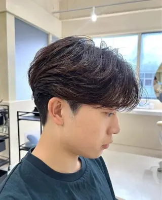 パーマ メンズ 重松 丈博のヘアスタイル