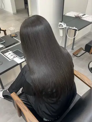 ロング カラー RIENS くるみのヘアスタイル