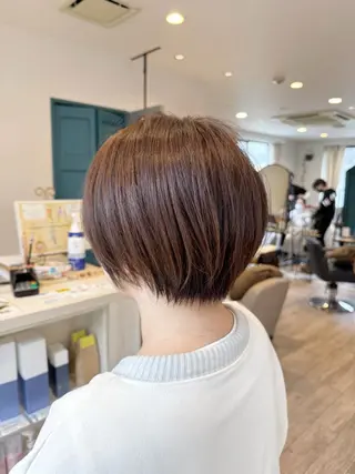 ショート カラー 赤間 飛鳥のヘアスタイル