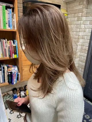 セミロング レイヤースタイル⭐️ 村上のヘアスタイル