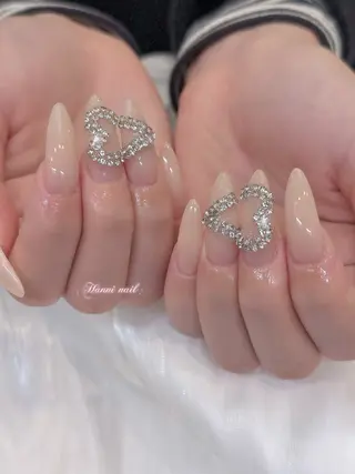 ネイル Hanni ハンのネイルデザイン