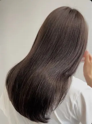 カラー 🫒🫒ブリーチなし 艶カラー🫒ヤマシロのヘアスタイル