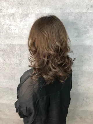 セミロング 内藤 繁のヘアスタイル