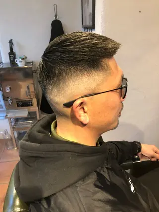 ショート メンズ 冨士川 英樹のヘアスタイル