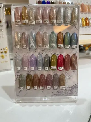 ネイル with hues AYAのネイルデザイン