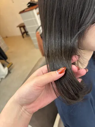 セミロング 透明感カラー/髪質 改善 YUKAのヘアスタイル