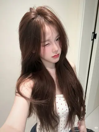 ロング 韓国風ベージュ🤎 レイヤー🤎横浜のヘアスタイル