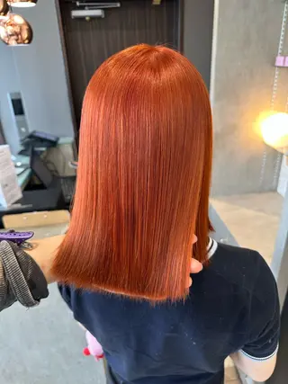 ミディアム カラー 天神暖色カラー レイヤー・髪質改善のヘアスタイル