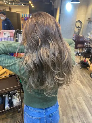 ロング カラー 増山 大起のヘアスタイル