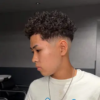 パーマ メンズ 志村 シュンスケのヘアスタイル