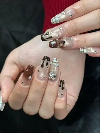 ネイル Iconic Nailのネイルデザイン