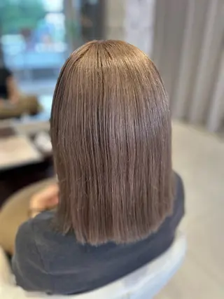 ミディアム カラー EARTH 市野のヘアスタイル
