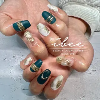 ネイル ibee nail 🤍yumiのネイルデザイン