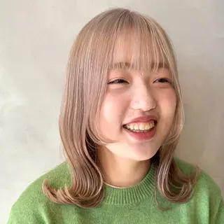 ミディアム カラー デザインカラー/パー マ🦖外岡咲希🦖のヘアスタイル