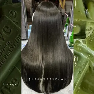 ロング カラー ズミ🦖レイヤー 艶ボブ/Wカラーのヘアスタイル
